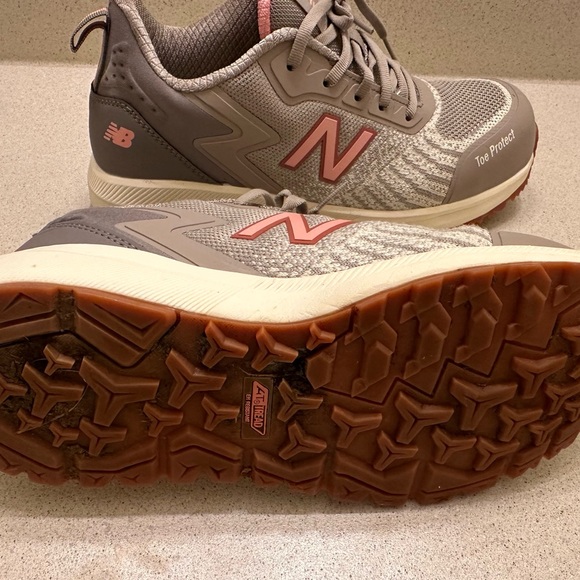 New Balance Pink work Size 7 - Picture 4 of 4